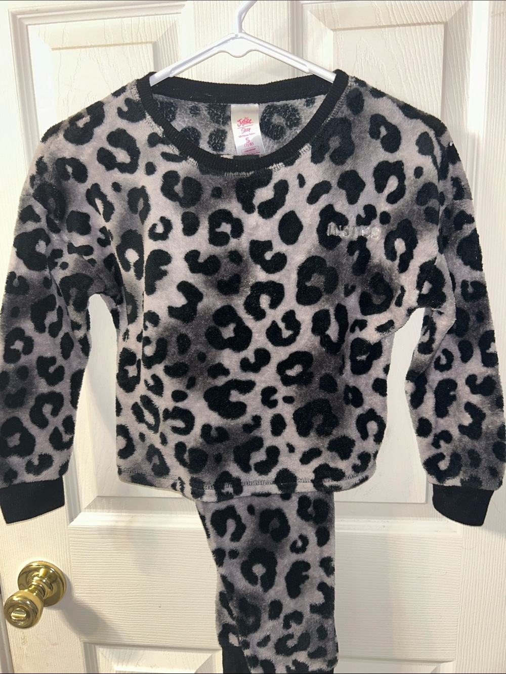 Justice Girls Gray and Black Leopard Print Fleece Pajama Set